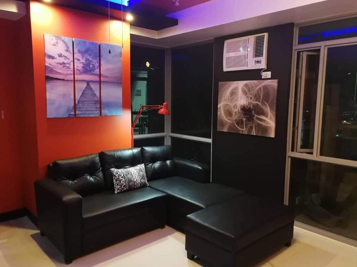 Cubao Manhattan Heights Unit 11Pq Tower B, 1Br Кесон-Сити Экстерьер фото